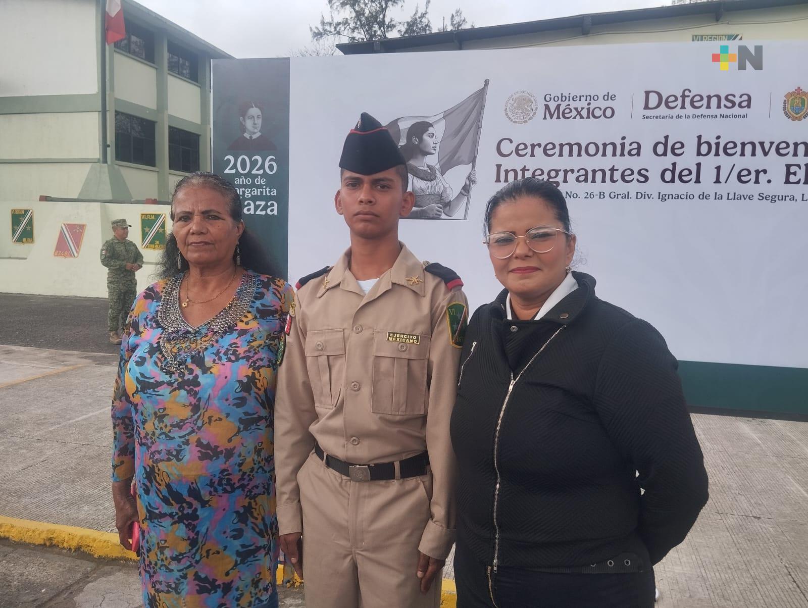 Más de cien jóvenes inician adiestramiento del SMN en el municipio de Veracruz