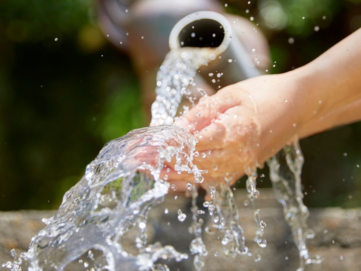 Sheinbaum busca revertir privatización del agua iniciada administraciones pasadas