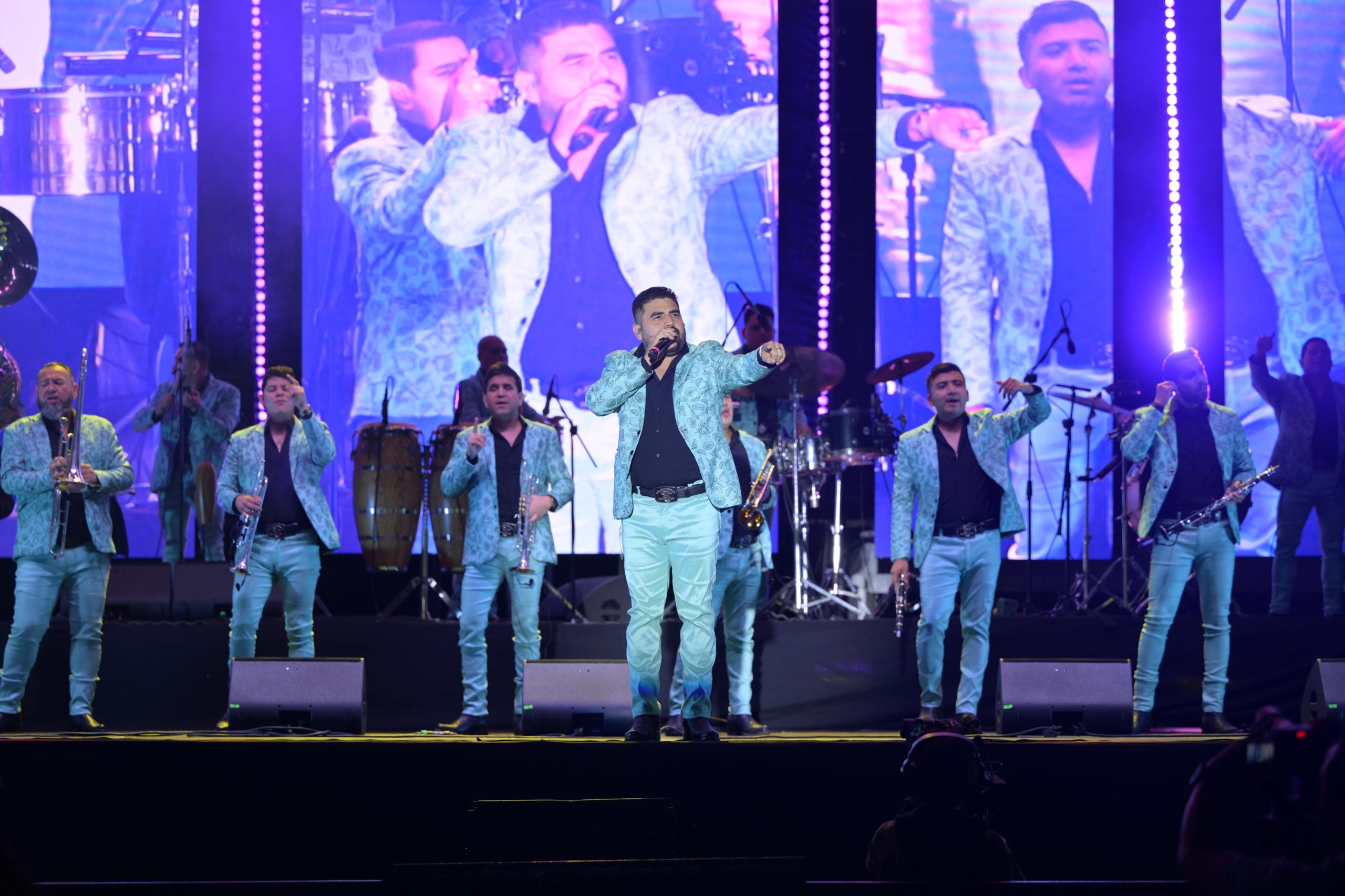 Más de 40 mil personas en el arranque de Cumbre Tajín; La Original Banda El Limón cierra el primer día