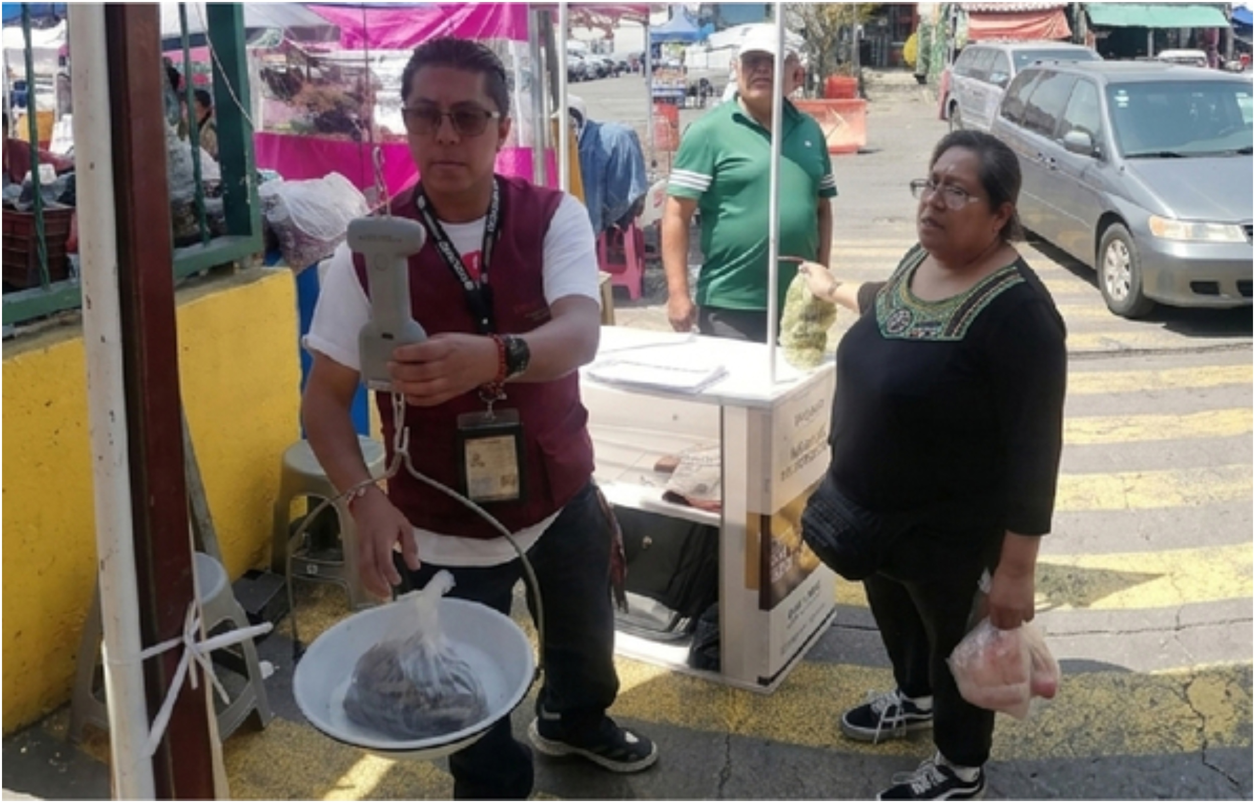 Colocan básculas itinerantes en mercados y centrales de abasto con mayor afluencia