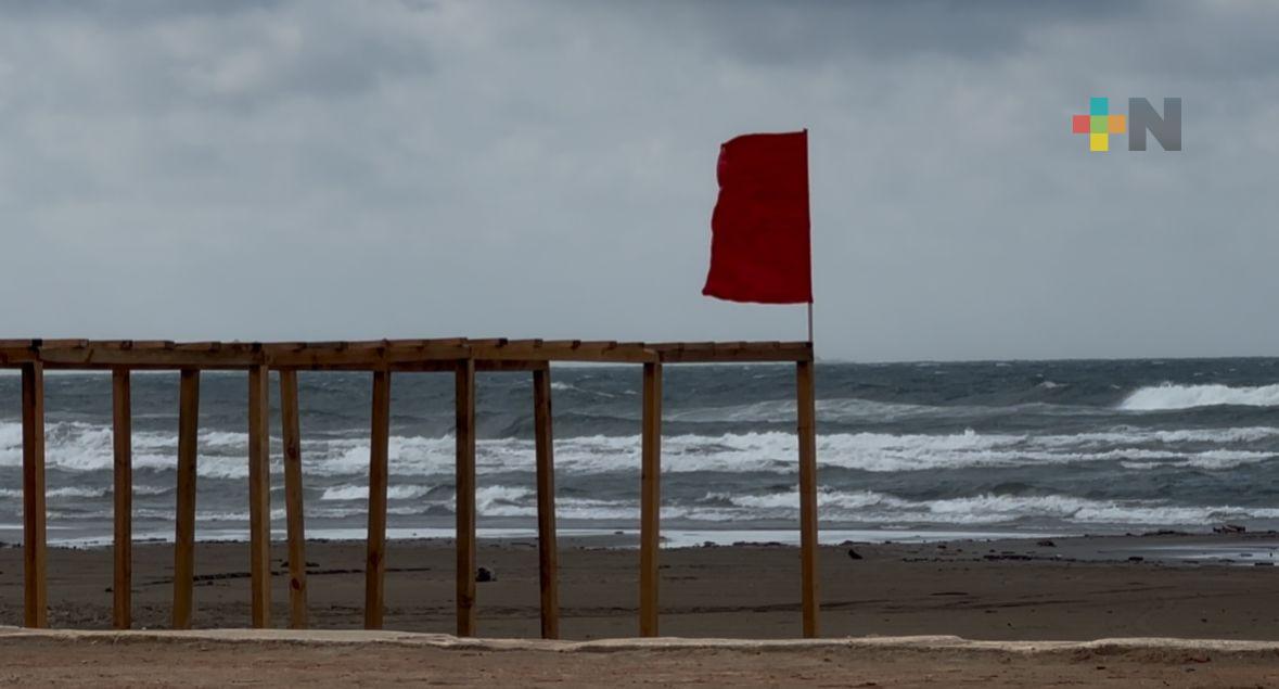 Activan bandera roja en playas de Coatzacoalcos