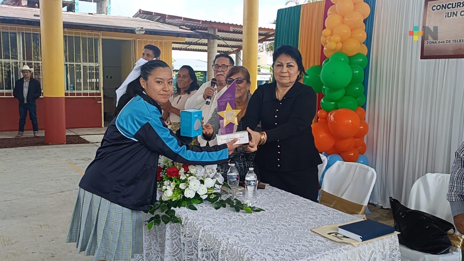 En la sierra de Atzalan, realizan el concurso «Y me encontré un cuentacuentos 2026»