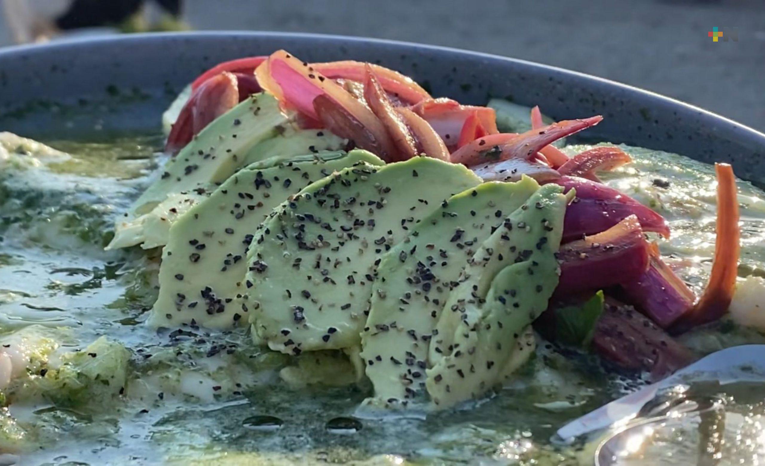 Aguachile a la veracruzana:  fresco, picoso y jarocho