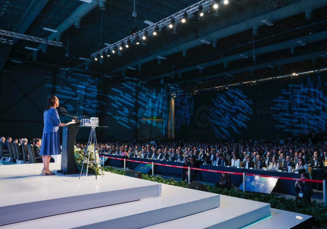 Presidenta Sheinbaum conversa con empresarios de Nuevo León sobre futuro económico de México