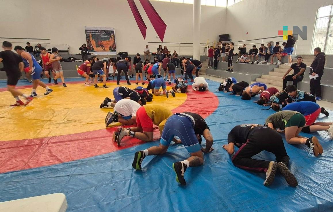 Listos luchadores veracruzanos para selectivo de Olimpiada Nacional en Oaxaca