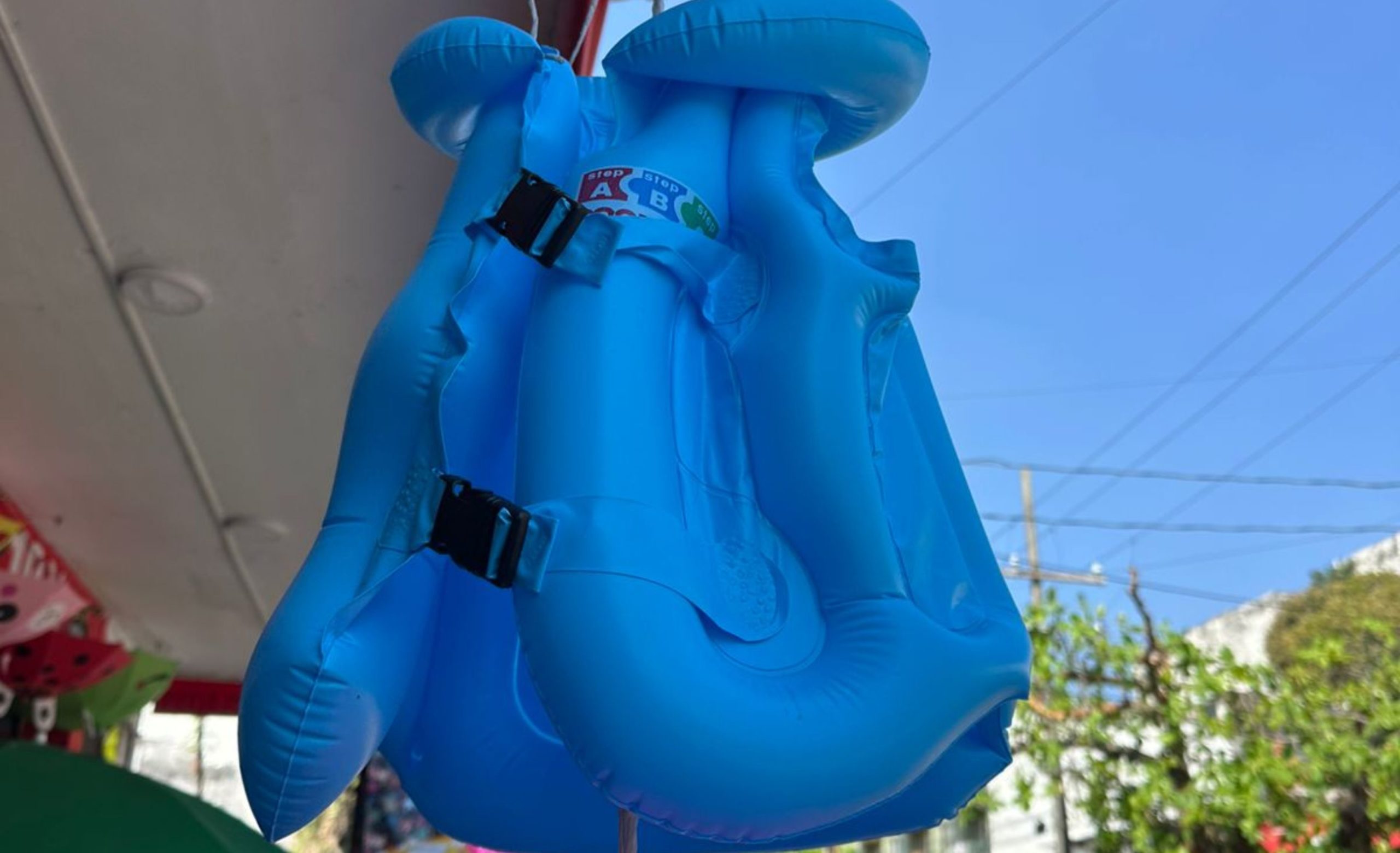 Incrementa la venta de artículos para la playa, principalmente los dirigidos a infancias