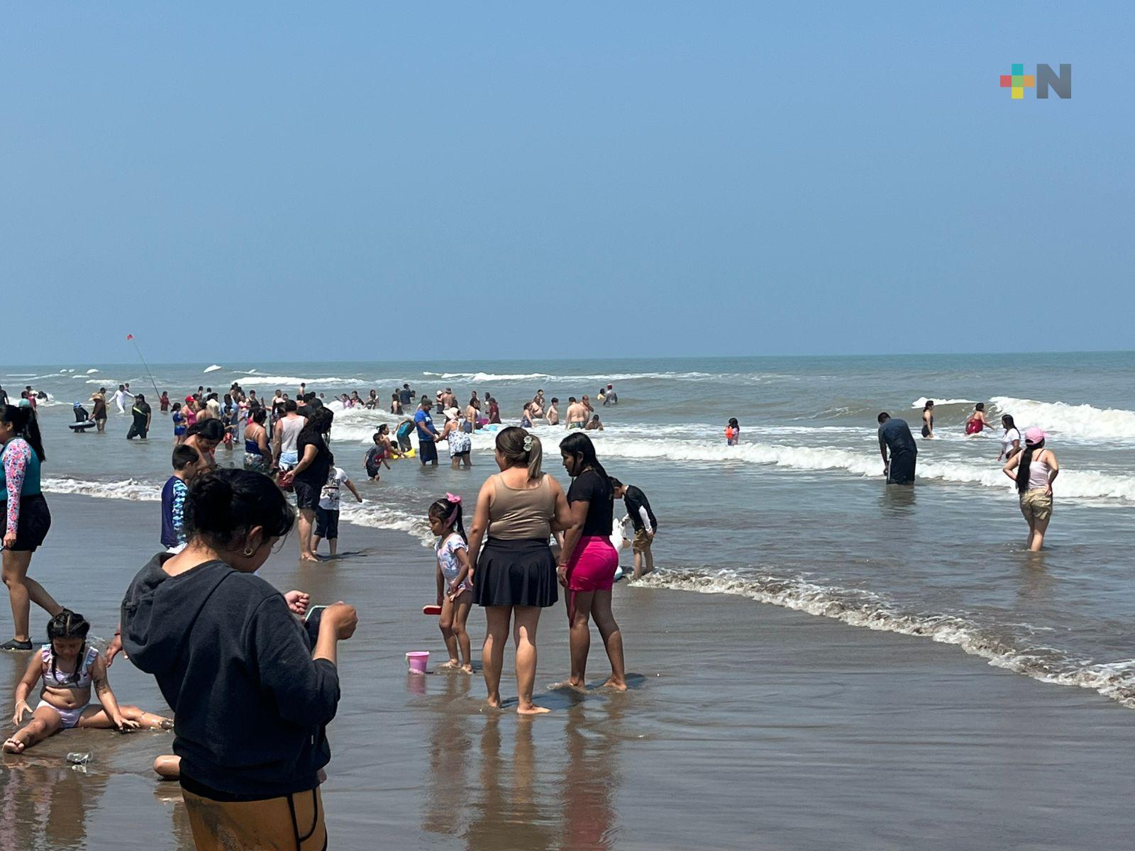 Cada año aumenta el número de turistas en Costa Esmeralda, en Tecolutla