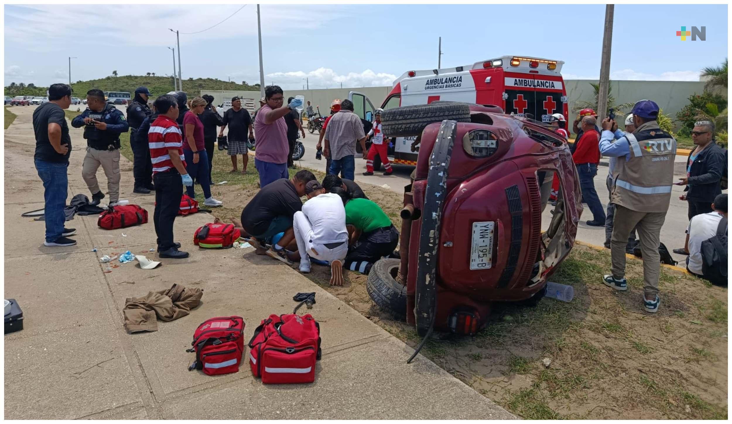 Aparatoso choque deja cuatro lesionados, dos graves, en malecón de Coatzacoalcos