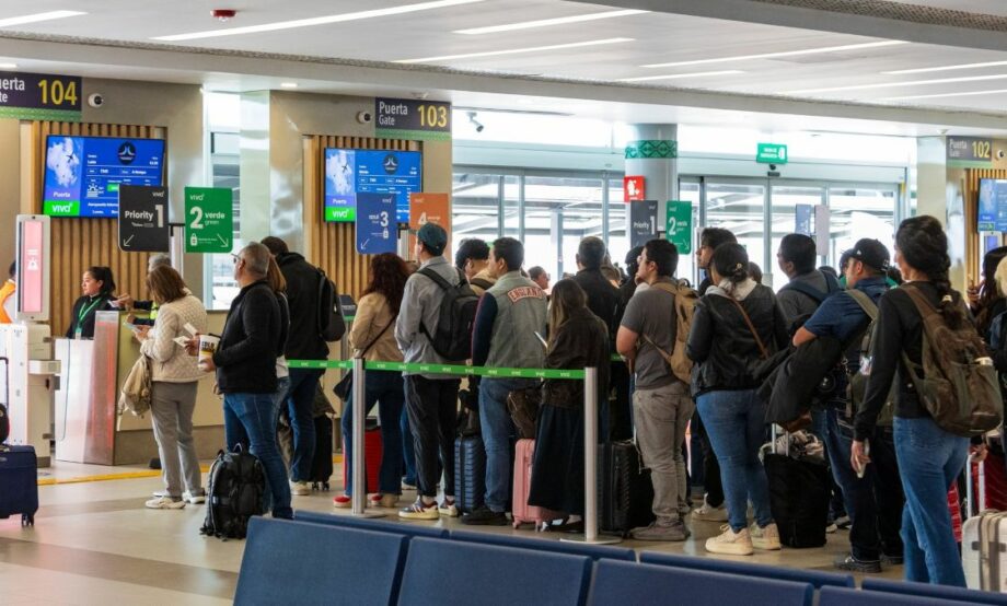 AIFA y AICM registran afluencia constante de visitantes