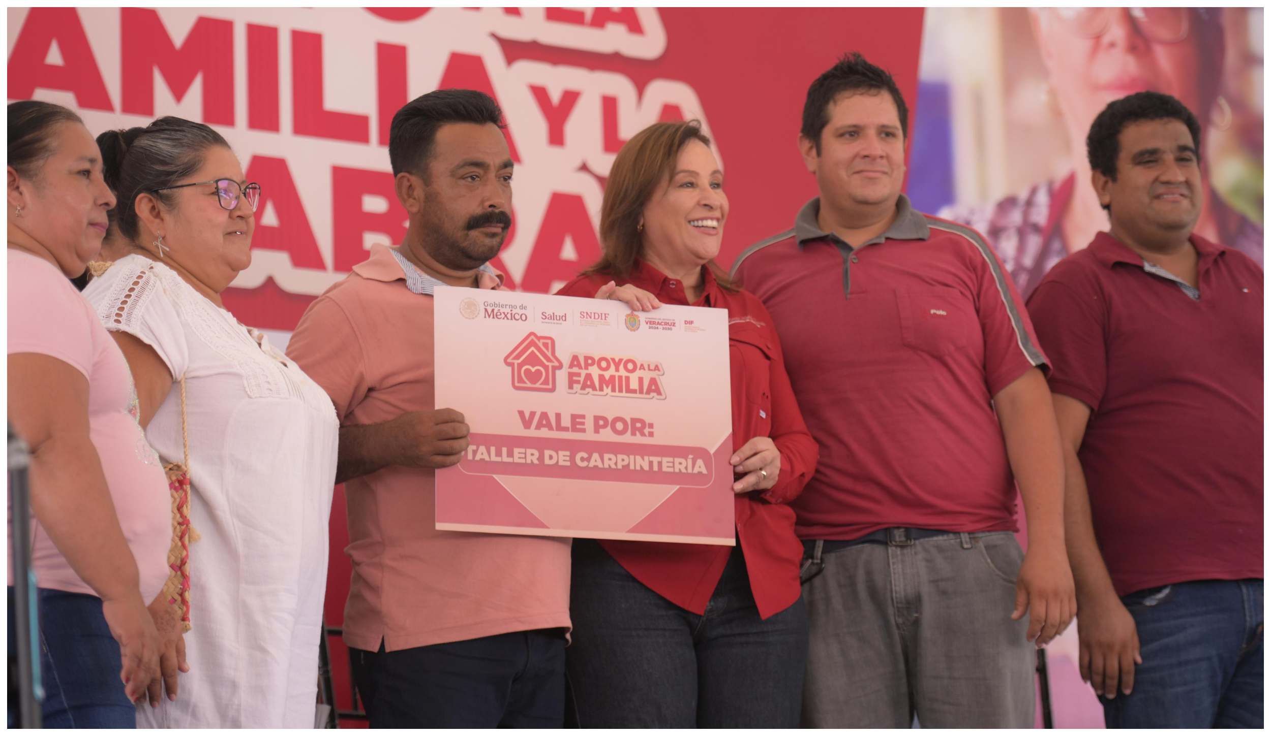 Gobierno humanista transforma la vida de más de 7 mil familias con apoyos directos: Rocío Nahle