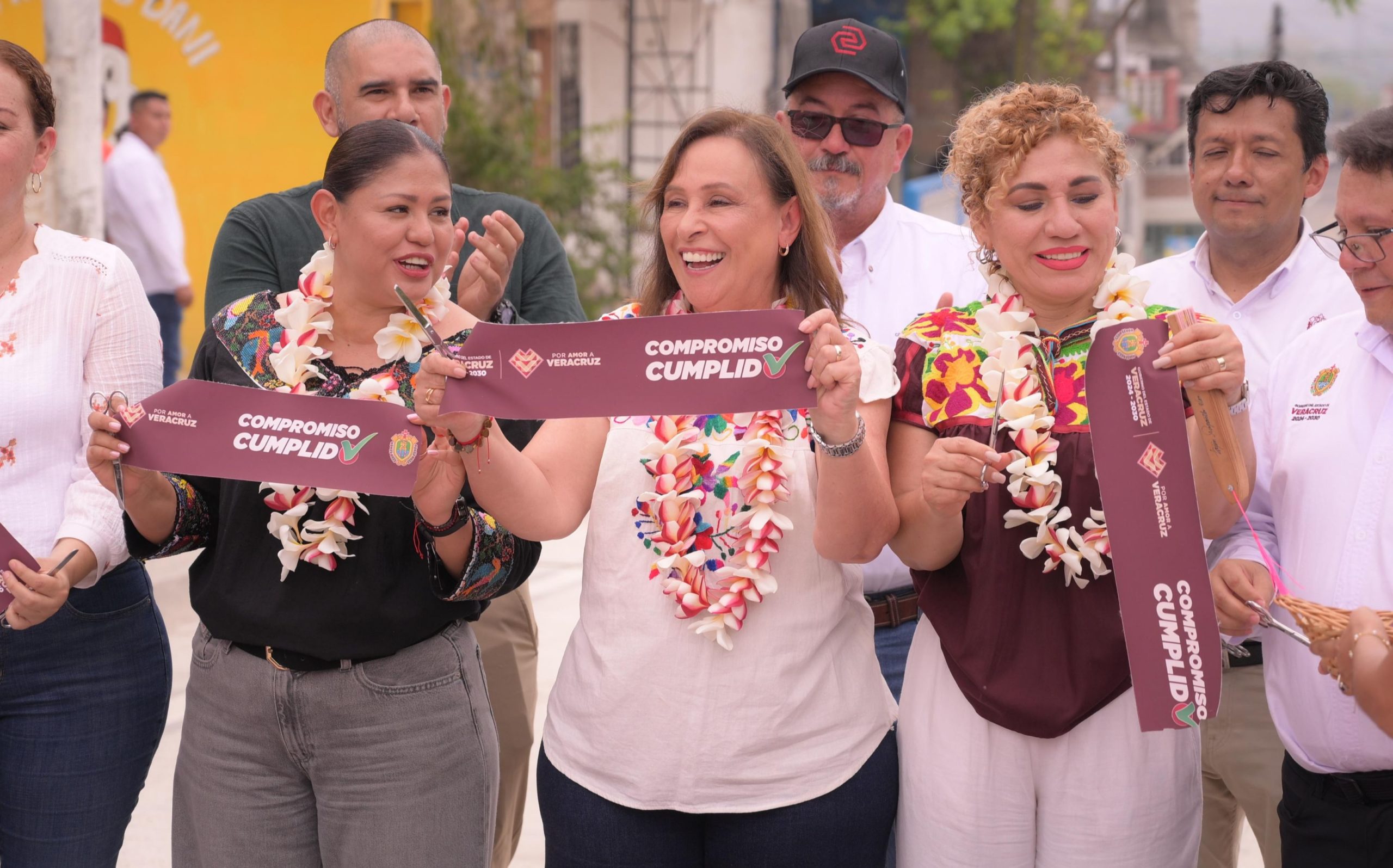 Aquí están sus impuestos: Rocío Nahle entrega carretera Papantla–Espinal