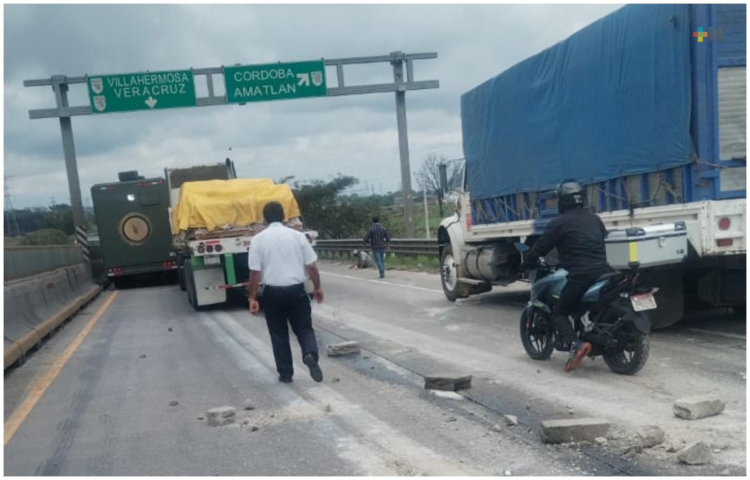 Accidente en autopista Córdoba–Veracruz deja una persona fallecida y otra lesionada