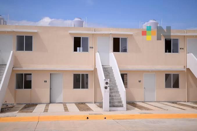 En Coatza, familias reubicadas de orillas de  vía férrea recibirán escrituras de sus casas