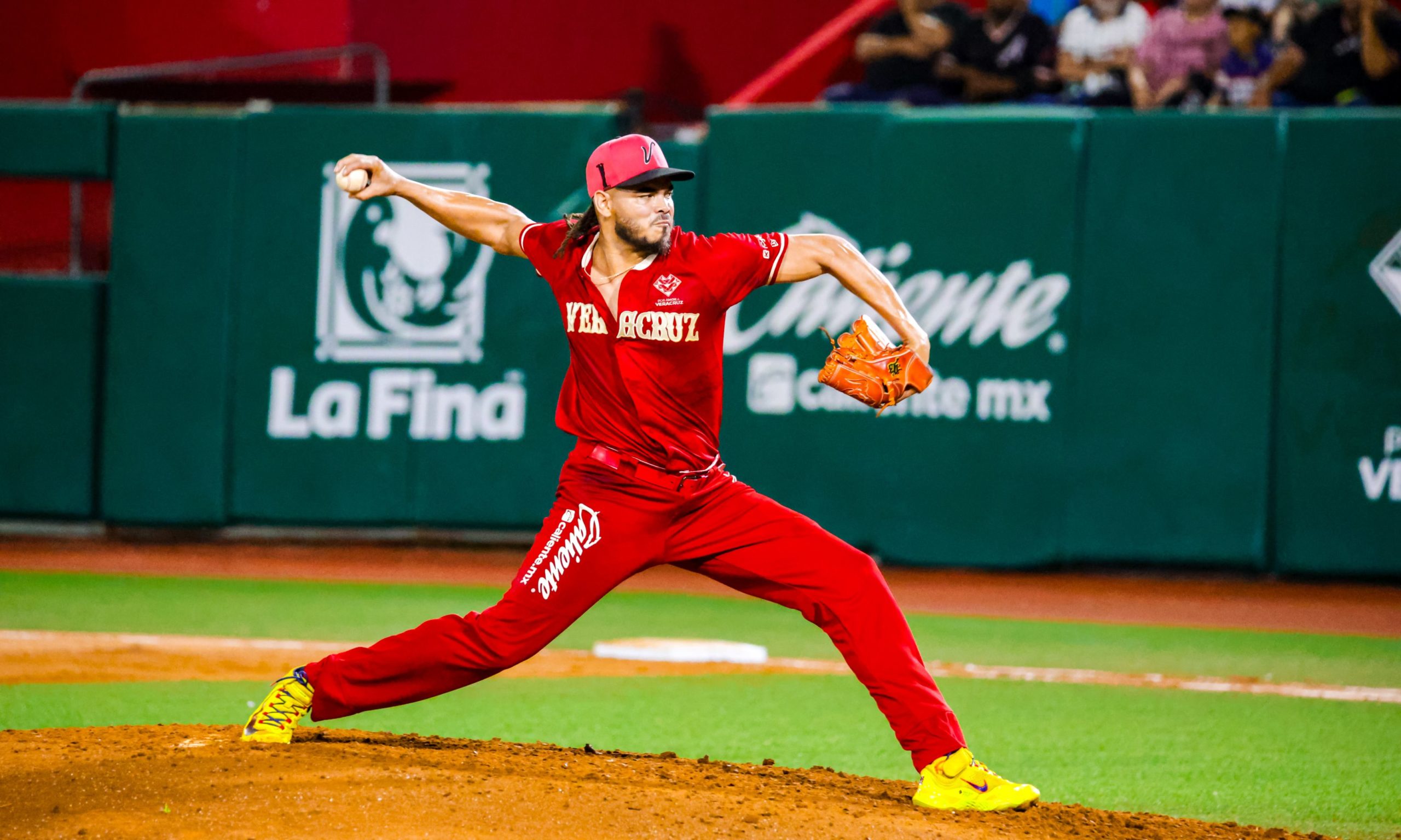 Meré anuncia rotación de El Águila