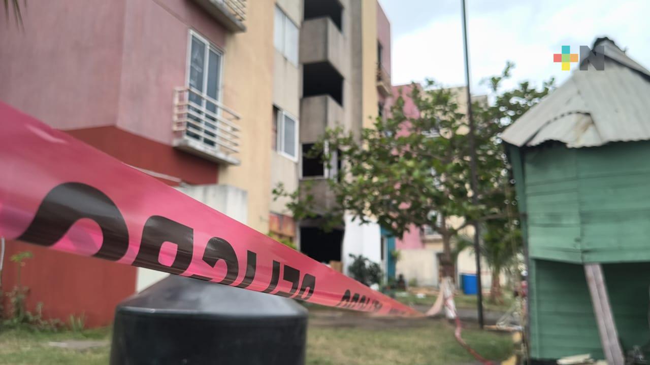 Explosión por gas deja 11 personas heridas y daños materiales en Veracruz puerto