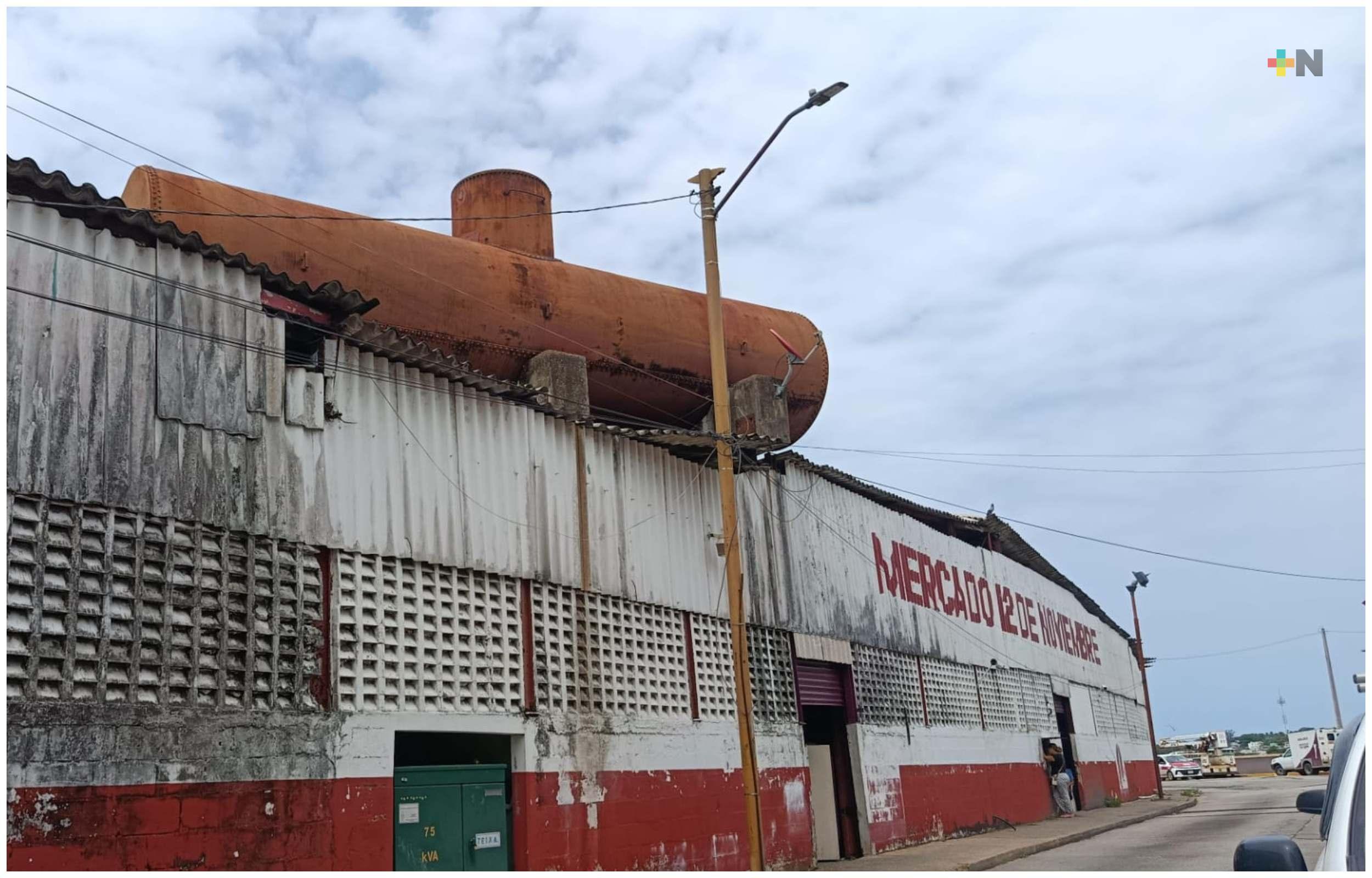 Ferrotanque, elemento distintivo de mercado de Coatzacoalcos