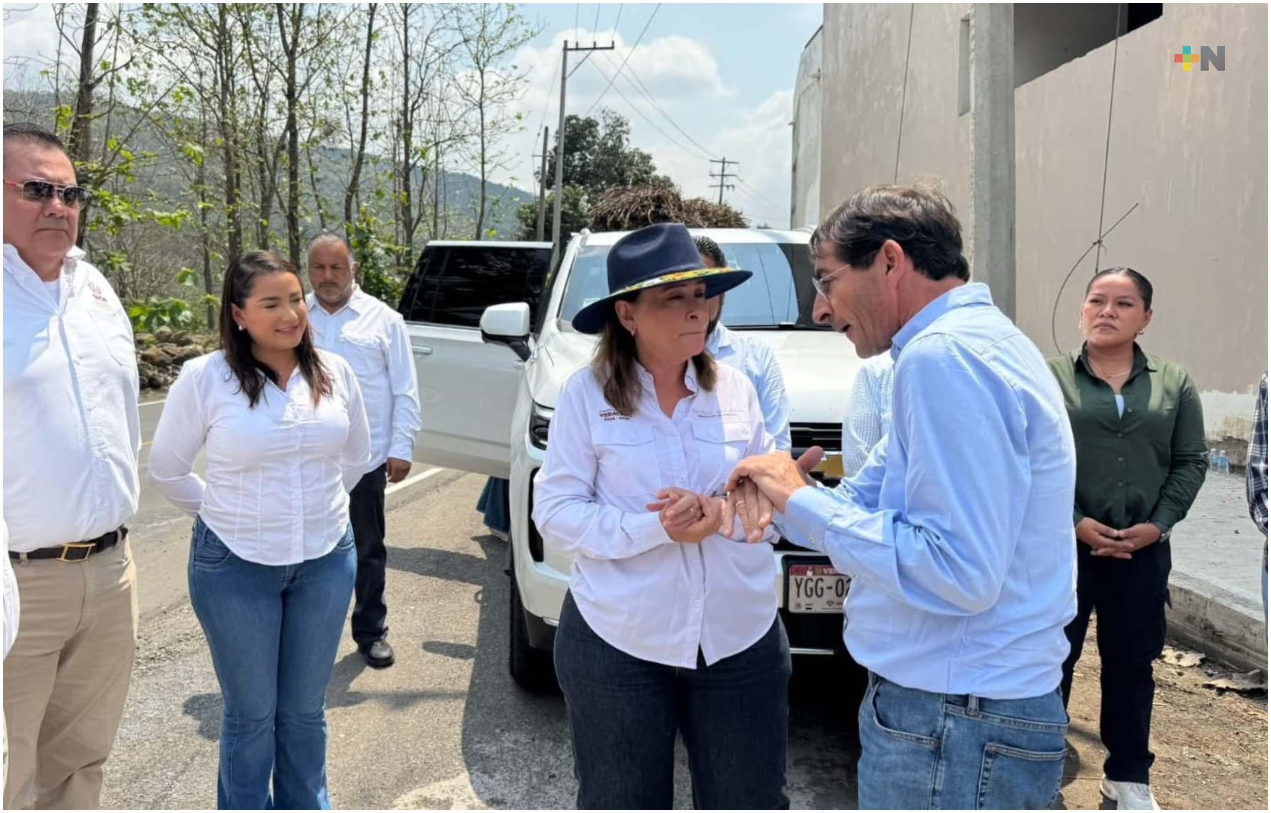 Gobernadora supervisa carreteras y anuncia más rehabilitaciones