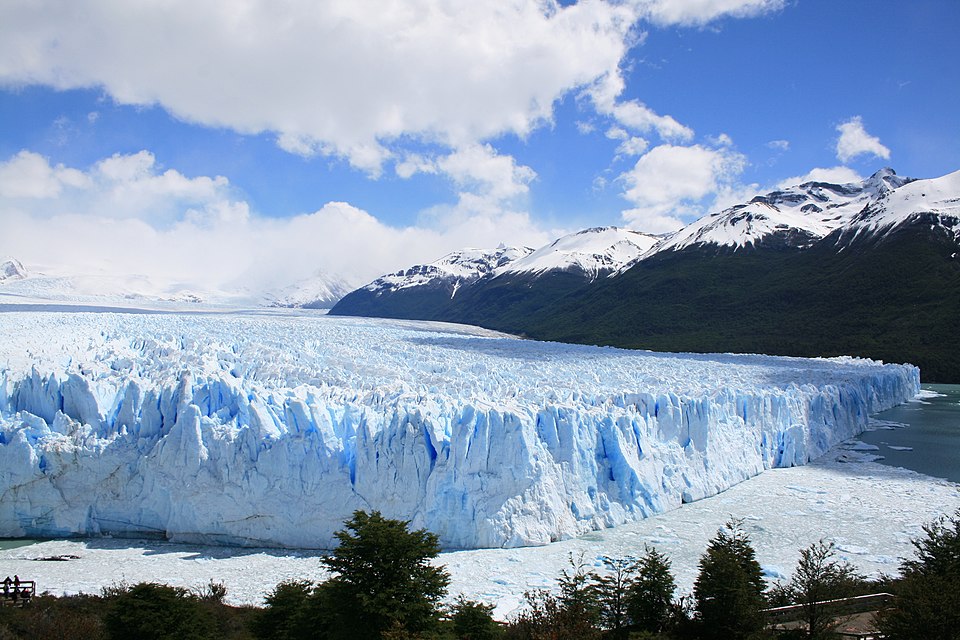 Argentina aprueba reforma que permite su explotación minera en glaciares