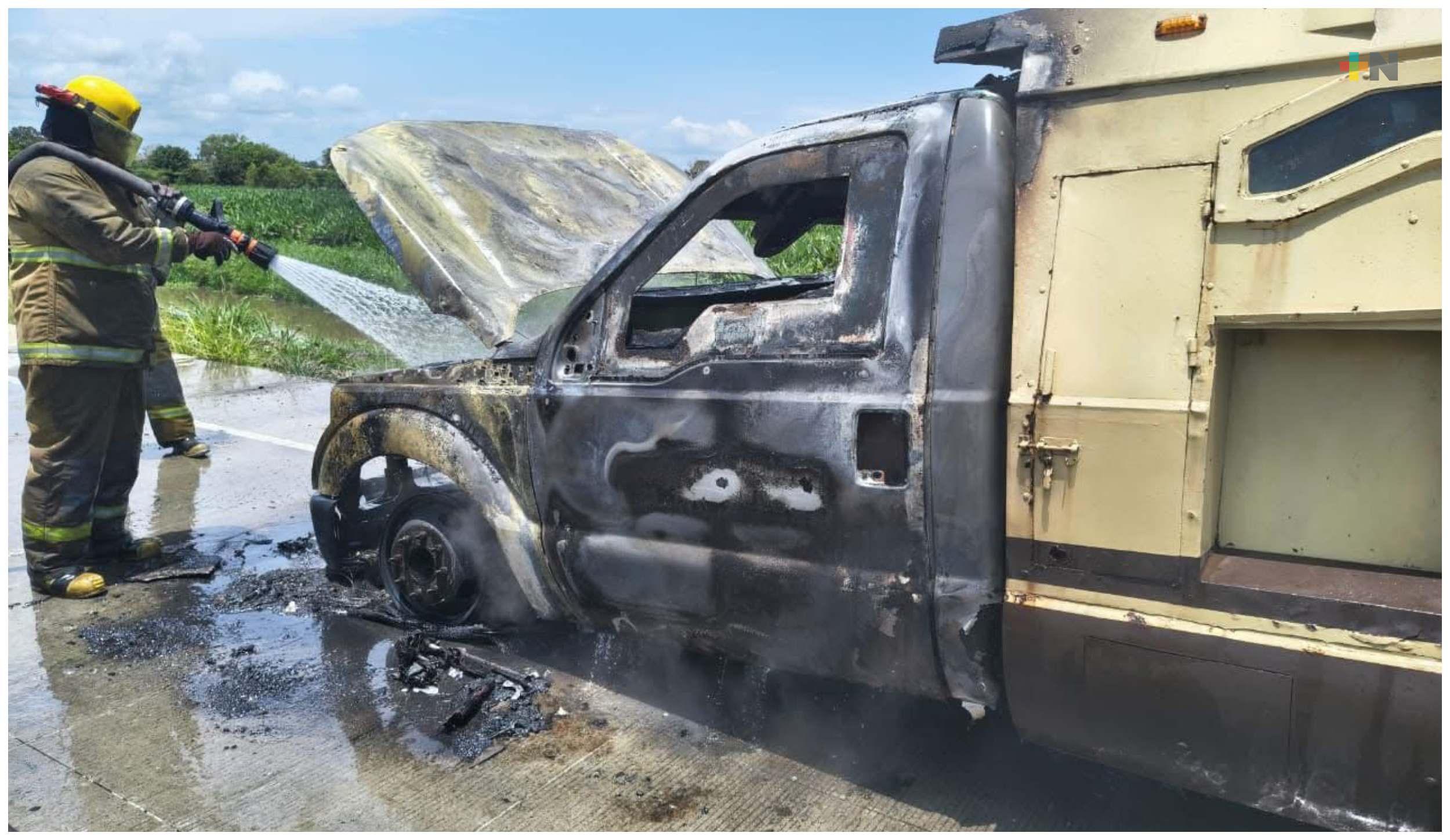 Incendio en camioneta de valores moviliza operativo de seguridad en carretera Coatzacoalcos- Minatitlán- Las Matas