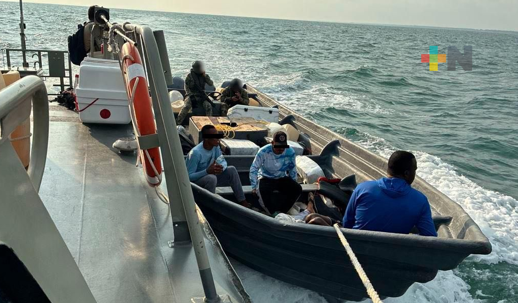 Incauta Semar una tonelada de droga y detiene a seis personas en costa de Chiapas