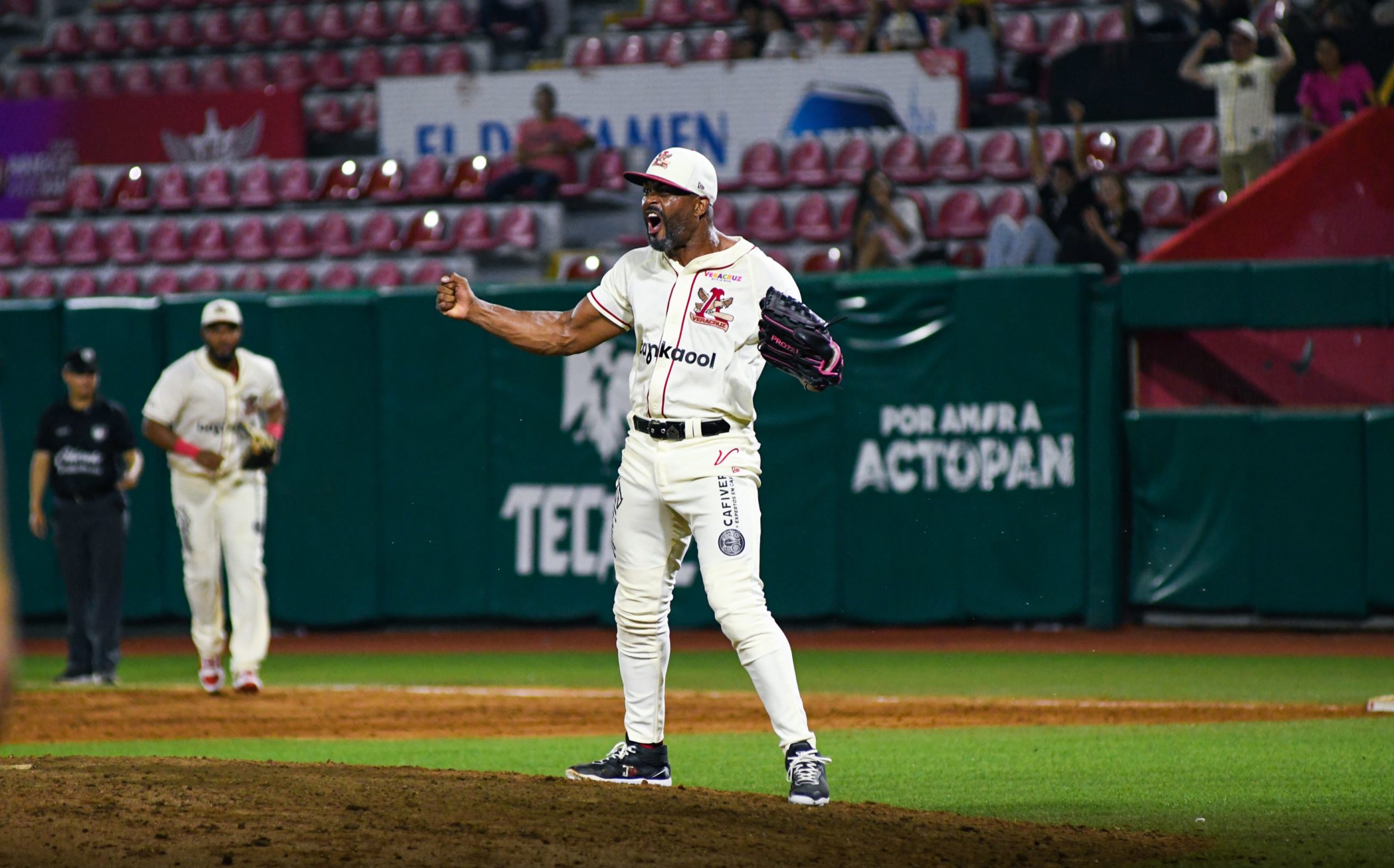 El Águila gana tinto en sangre a Olmecas