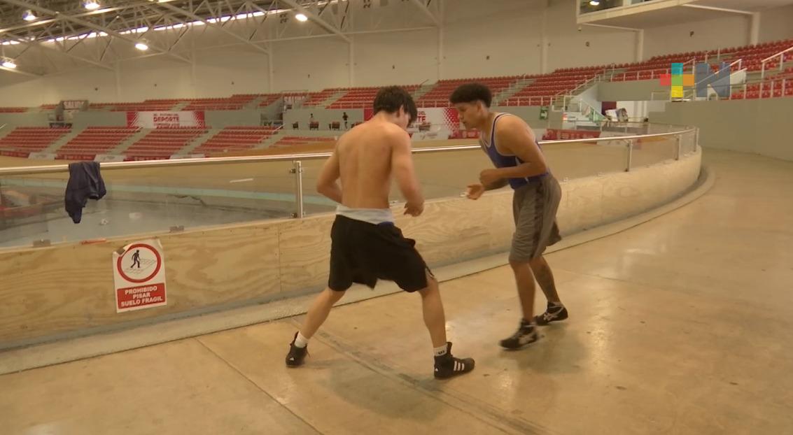 La lucha veracruzana se alista para Olimpiada Nacional