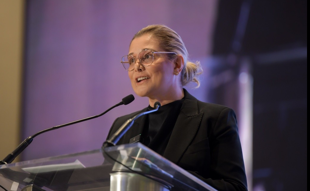 Gobernadora de Chihuahua declina acudir al Senado