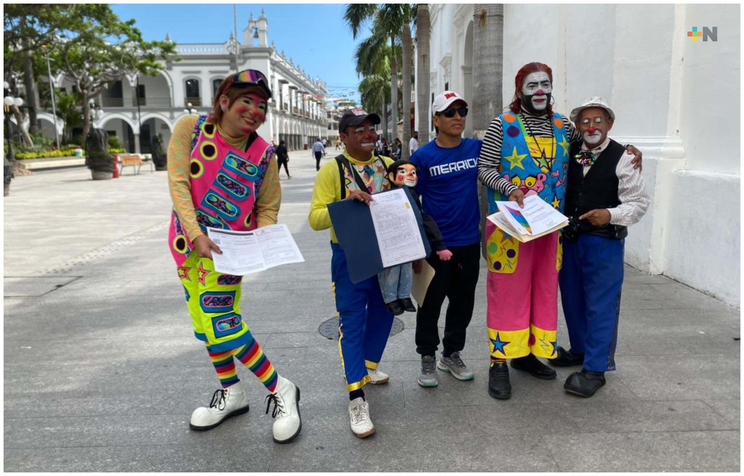 Payasos de Veracruz luchan por espacios que preserven su tradición milenaria