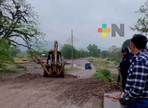 Reparan puente que comunica poblados indígenas en Ixhuatlán de Madero