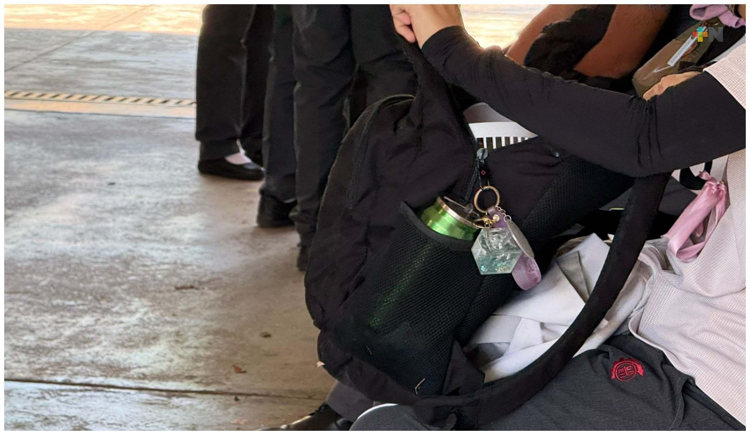 Arranca revisión visual de mochilas en escuelas de Coatzacoalcos