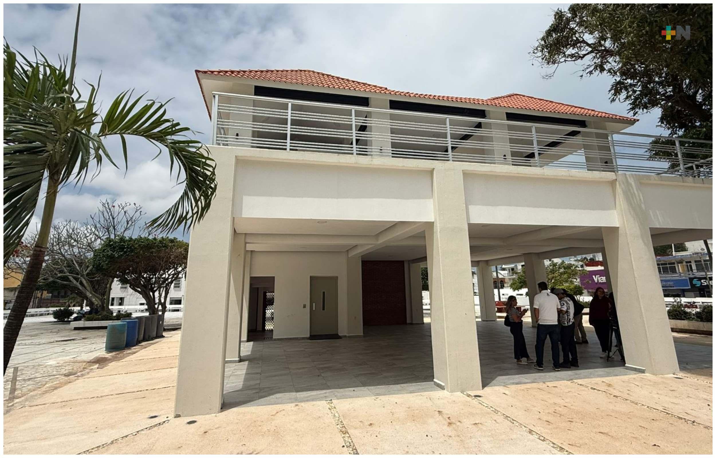 Casi listo Salón de Usos Múltiples en parque de Coatzacoalcos