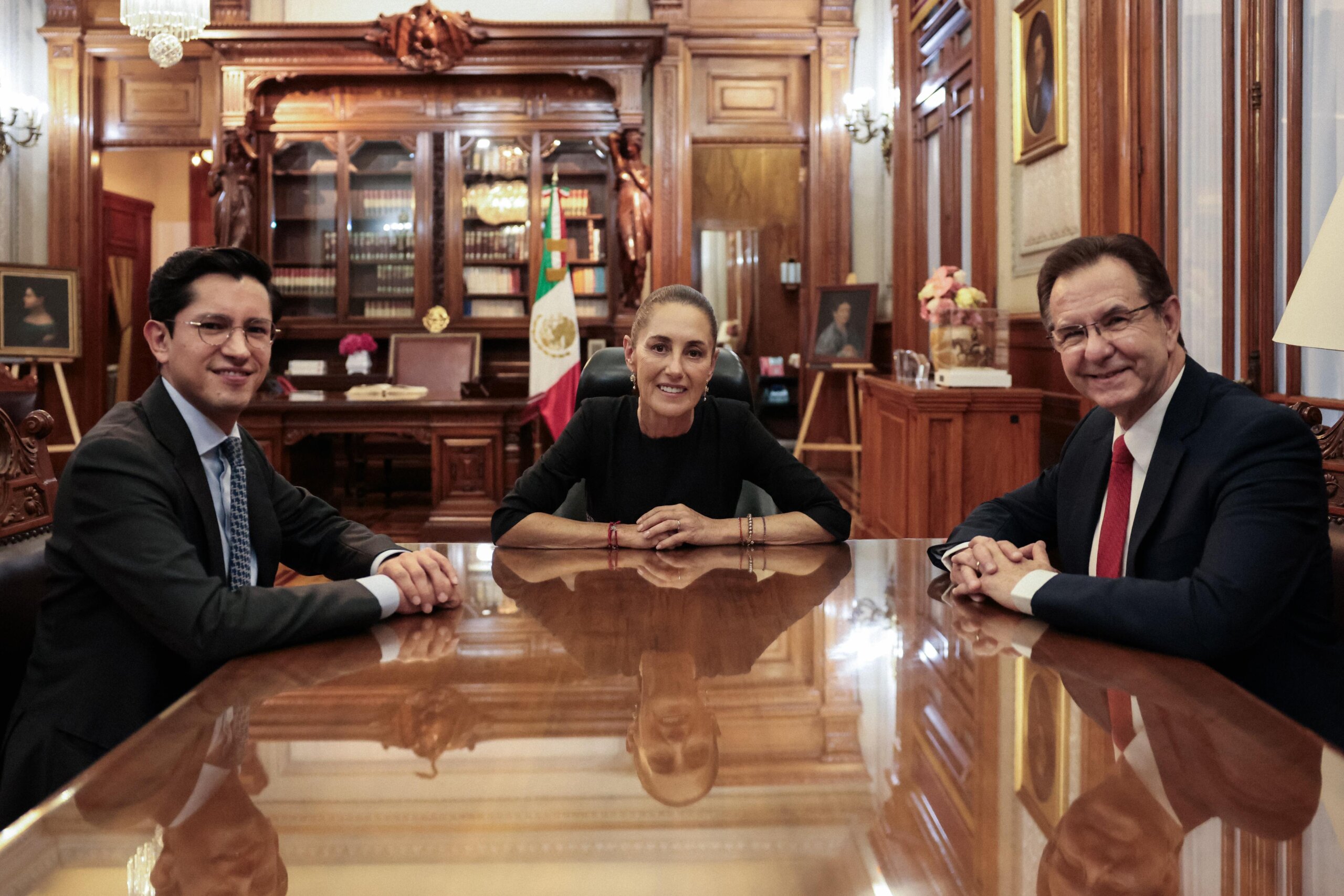 Sheinbaum confirma relevo en Embajada de México en Estados Unidos