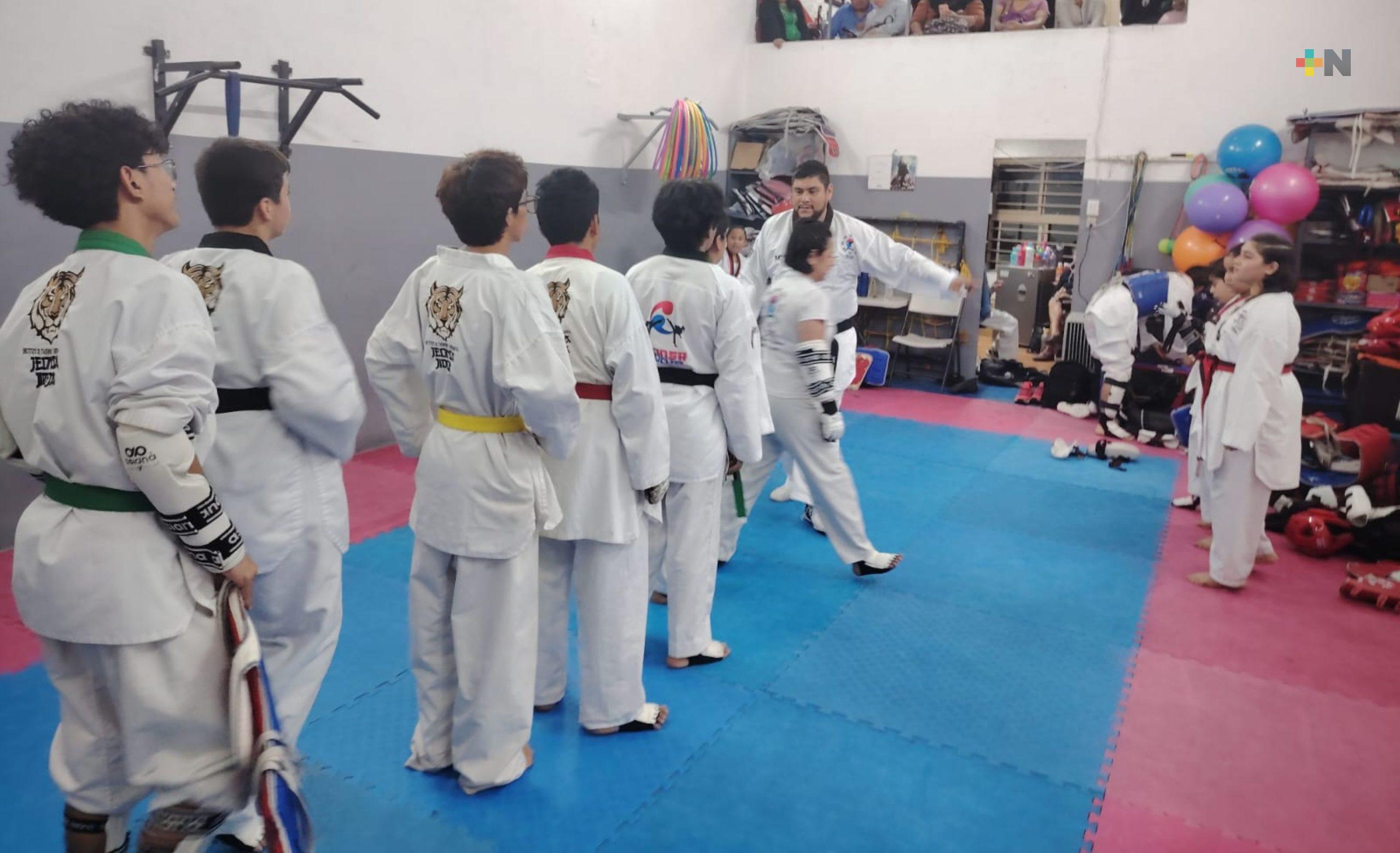 Buscan taekwondoínes de Xalapa pase a Olimpiada Nacional