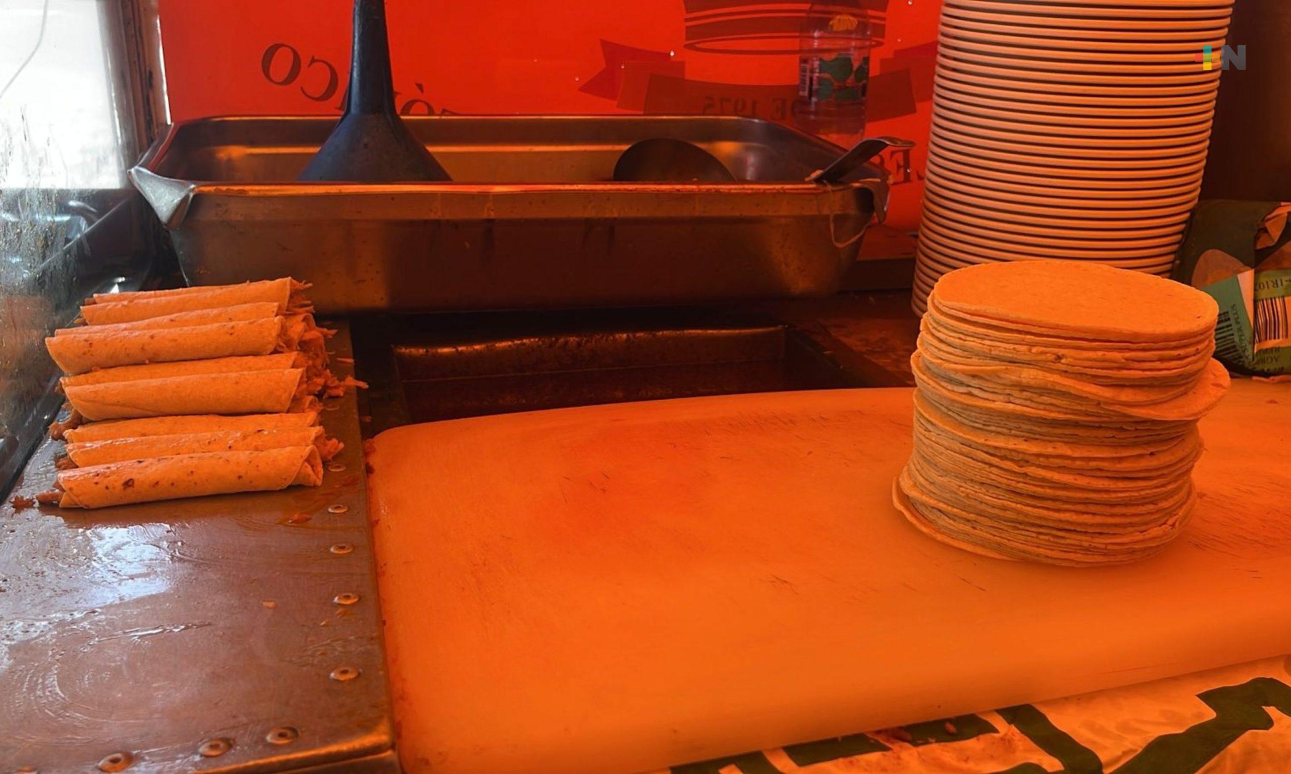 Familias veracruzanas ajustan sus gastos en la adquisición de alimentos