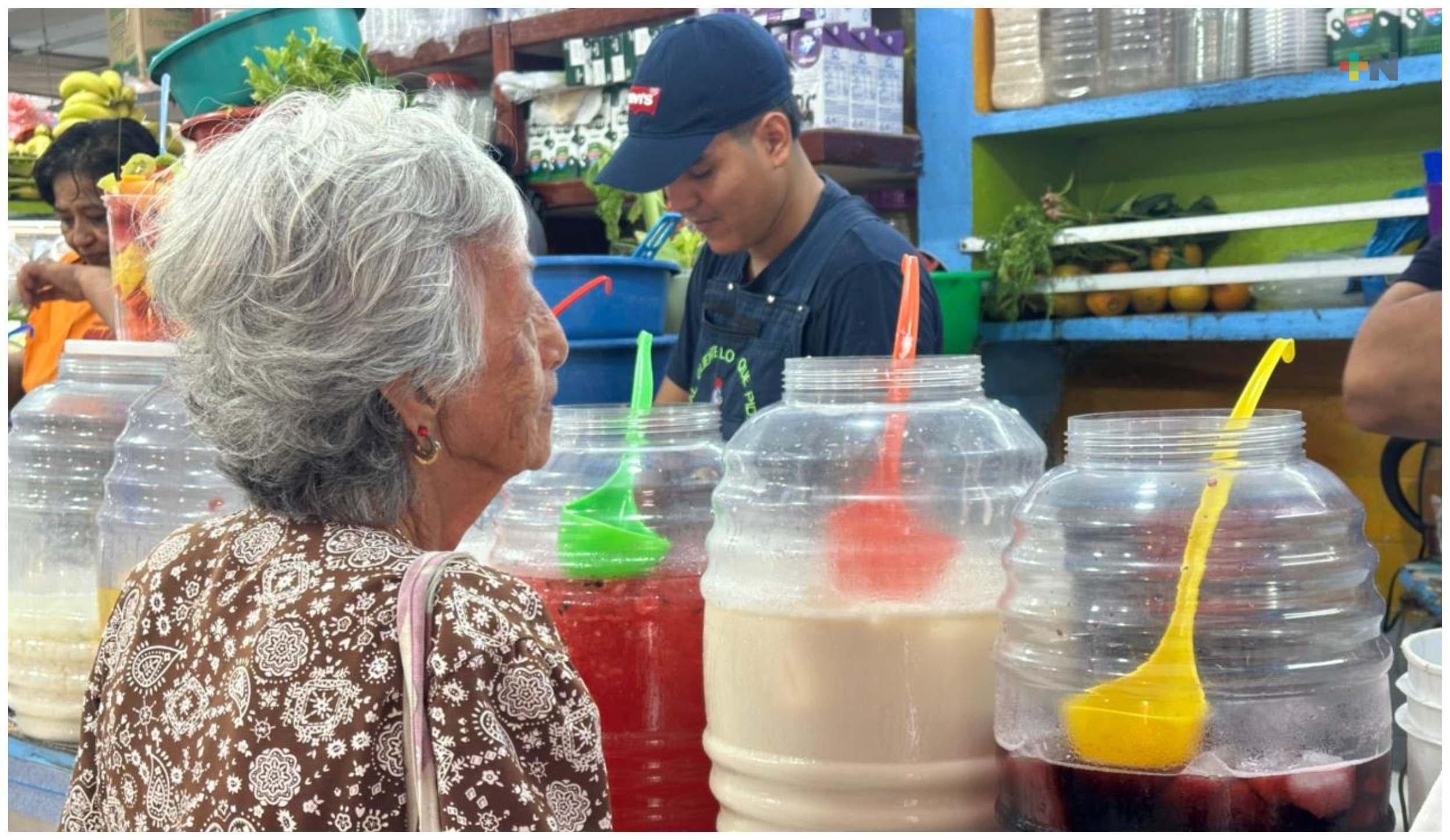 Aumenta consumo de aguas frescas en Coatzacoalcos