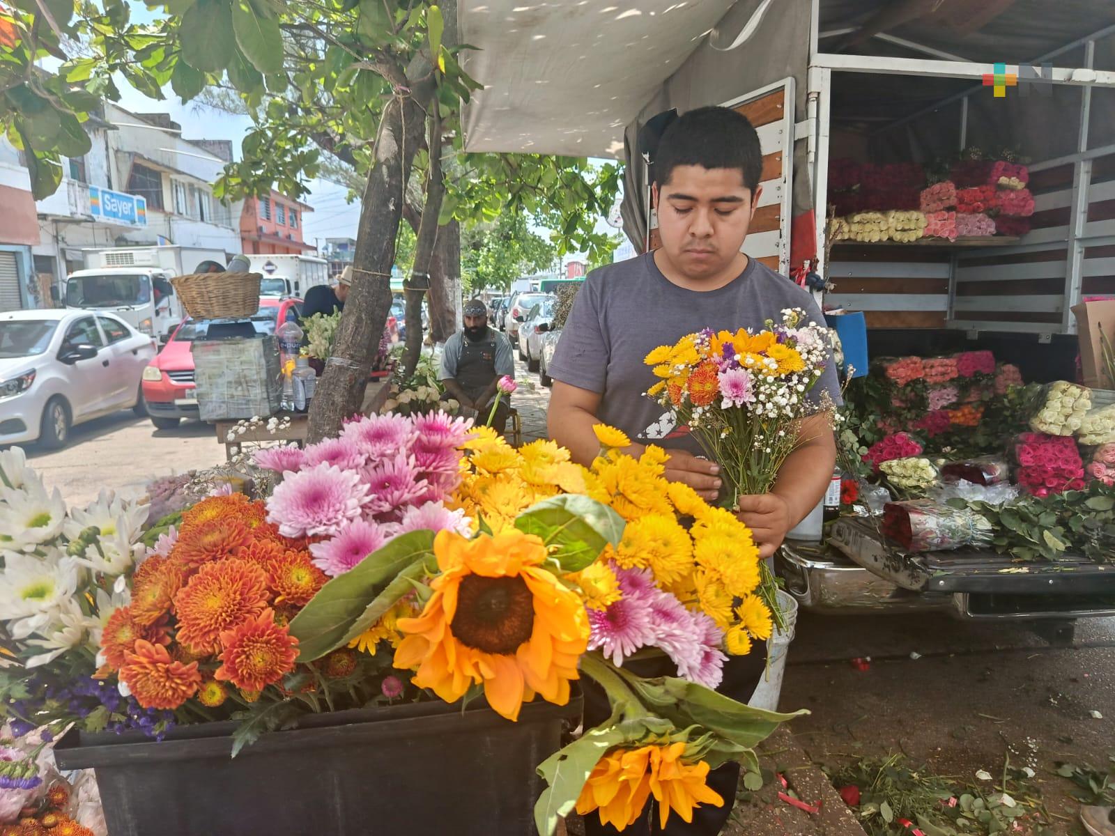 Floristas se preparan para repunte de ventas por Día de las Madres