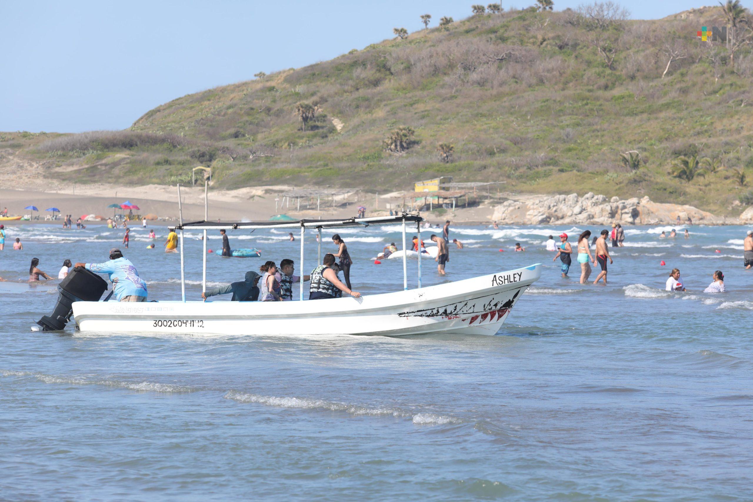 Turistas extranjeros encuentran en Villa Rica el lugar ideal para disfrutar del mar