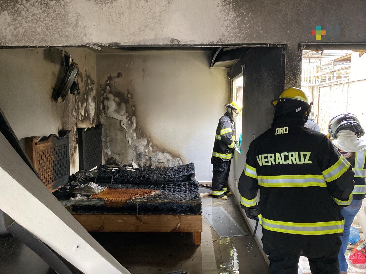 En fraccionamiento Dream Lagoons de Veracruz sofocan otro incendio