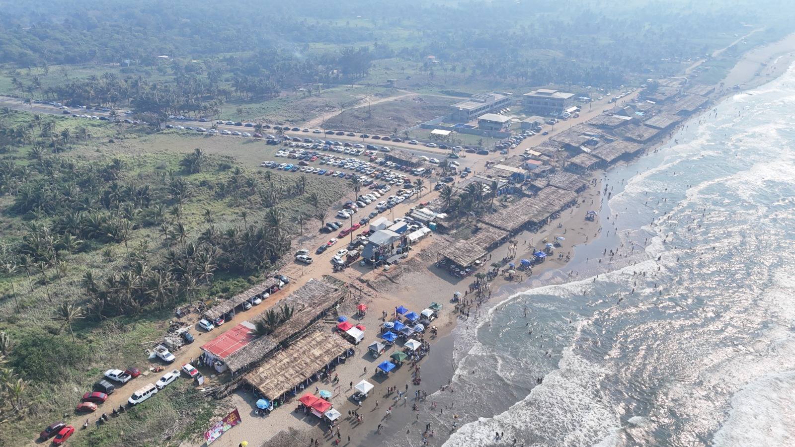 Visitantes niegan que las playas estén sucias en Agua Dulce