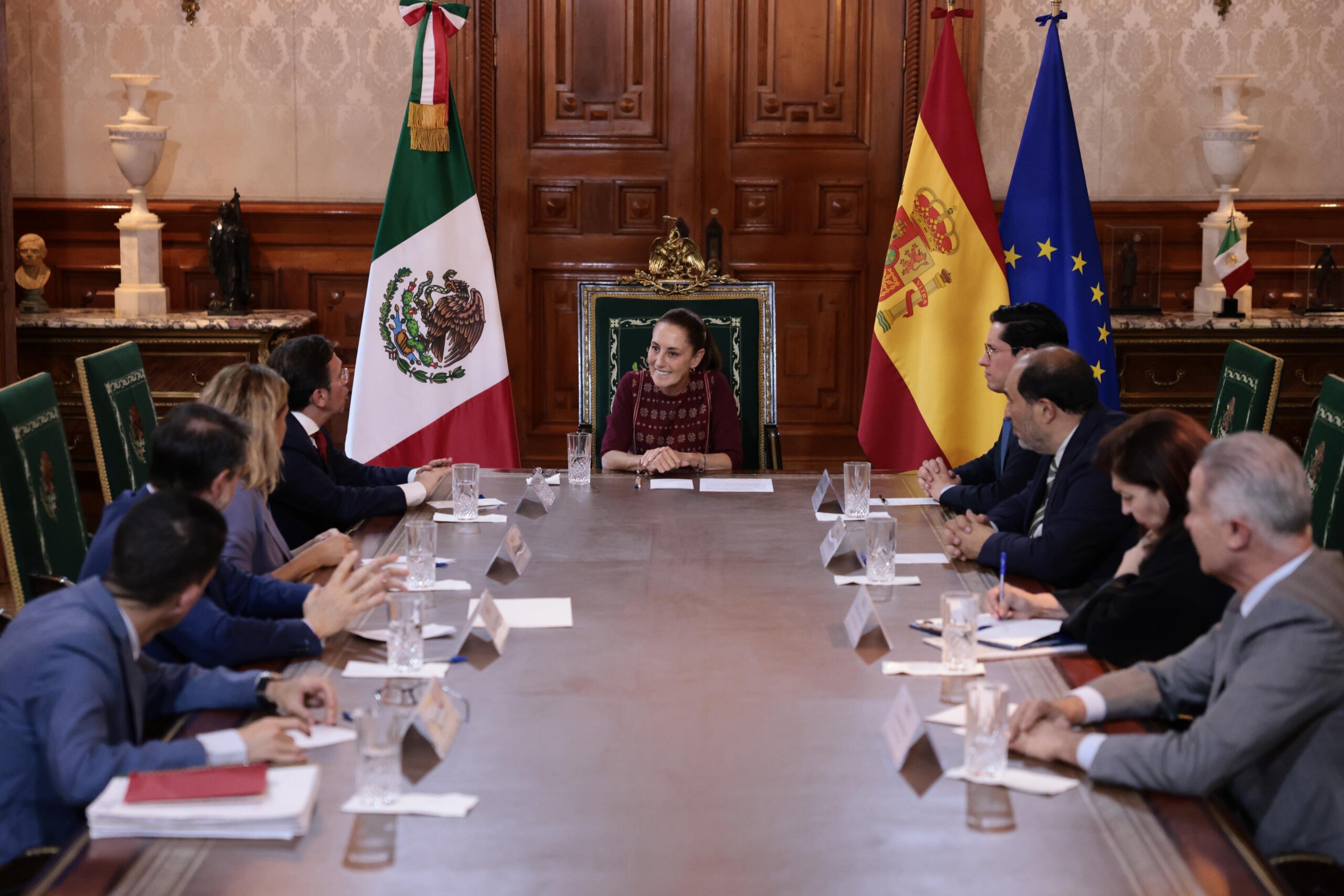 Presidenta Sheinbaum recibe a ministro de Relaciones Exteriores de España