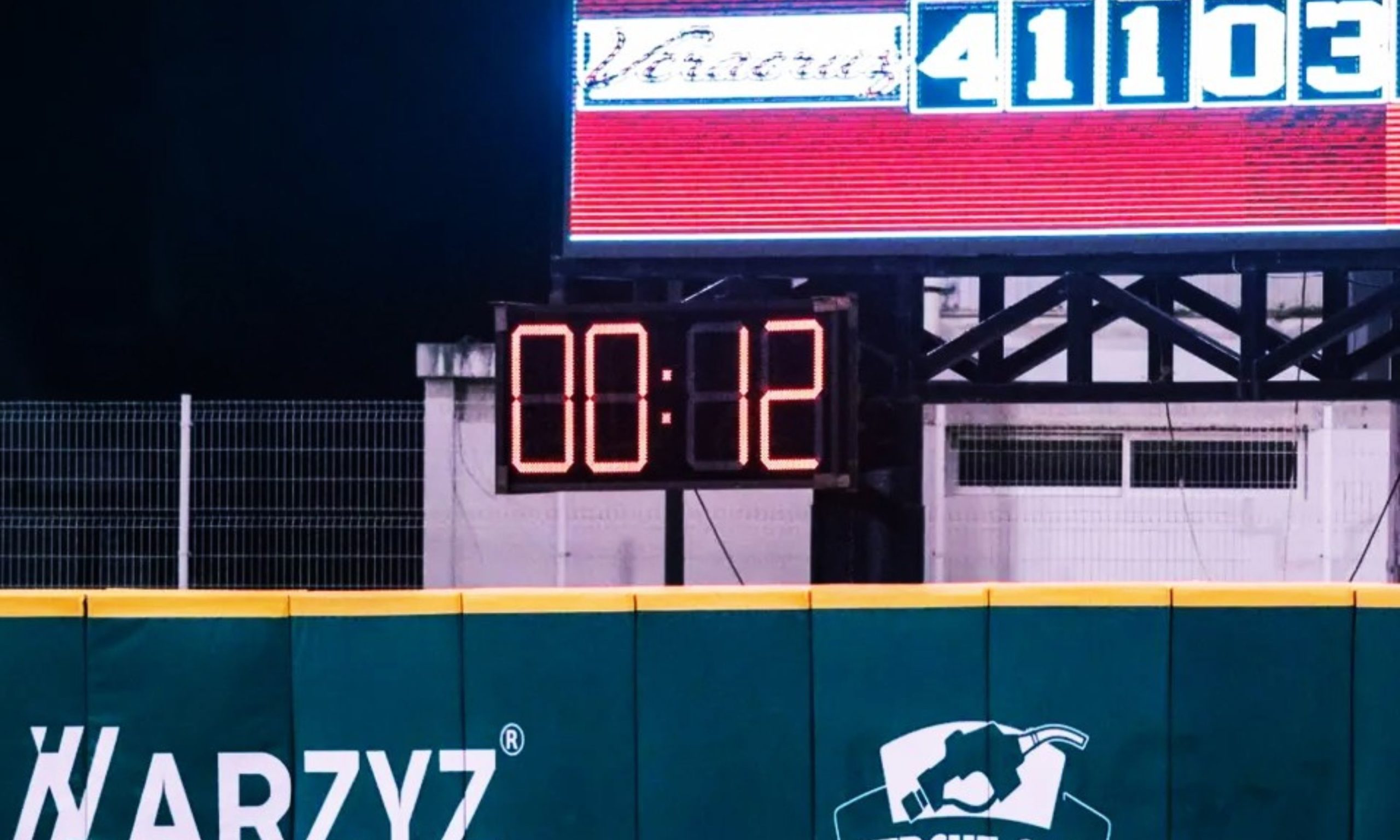 Se agrega la cuenta regresiva de 20 segundos con corredores en base para la campaña 2026