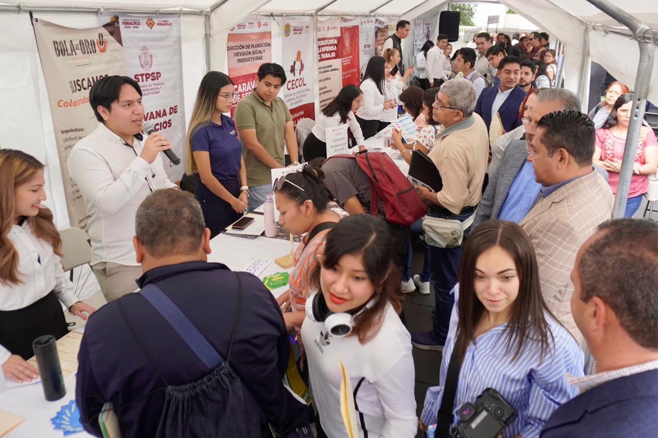 STPSP acerca servicios, empleo y asesoría laboral en todo Veracruz