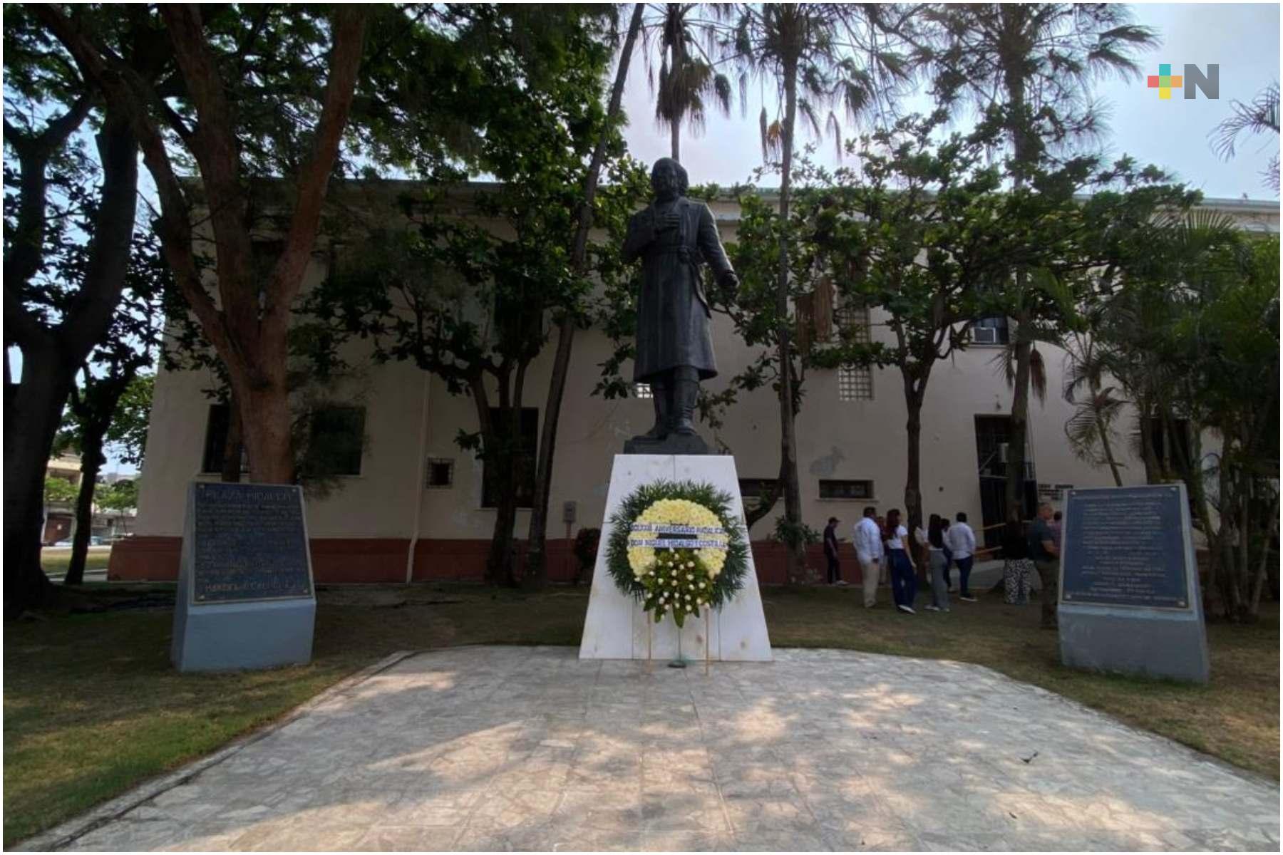 Conmemoran 273 aniversario del natalicio de Miguel Hidalgo en municipio de Veracruz
