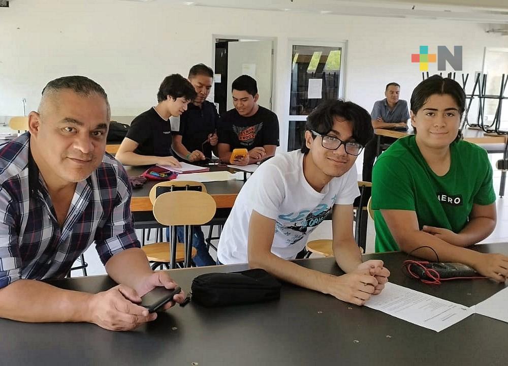 Estudiante veracruzano, seleccionado para Olimpiada Internacional de Física