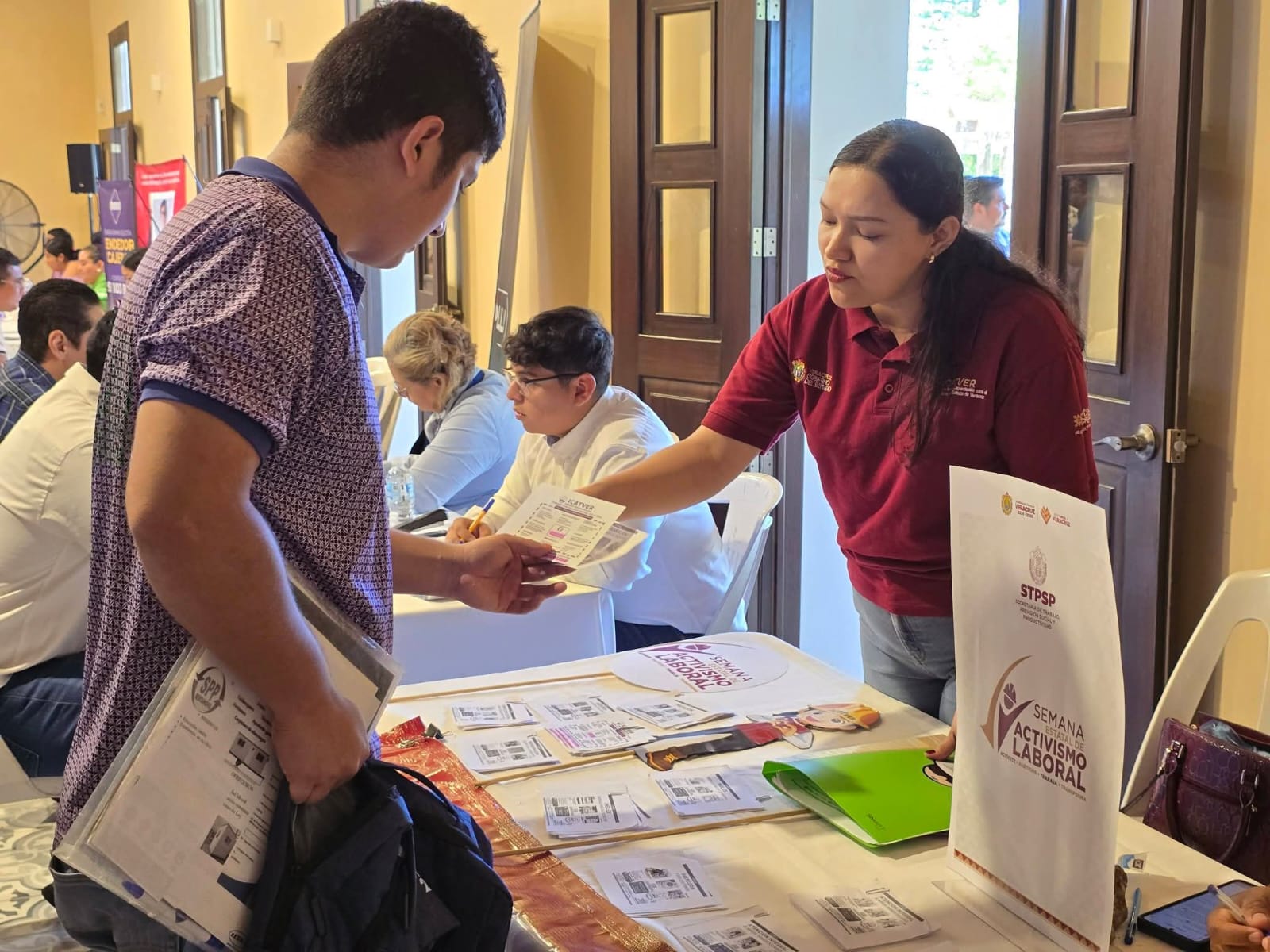 Crece demanda de capacitación para oficios porque generan empleo rápido y flexible