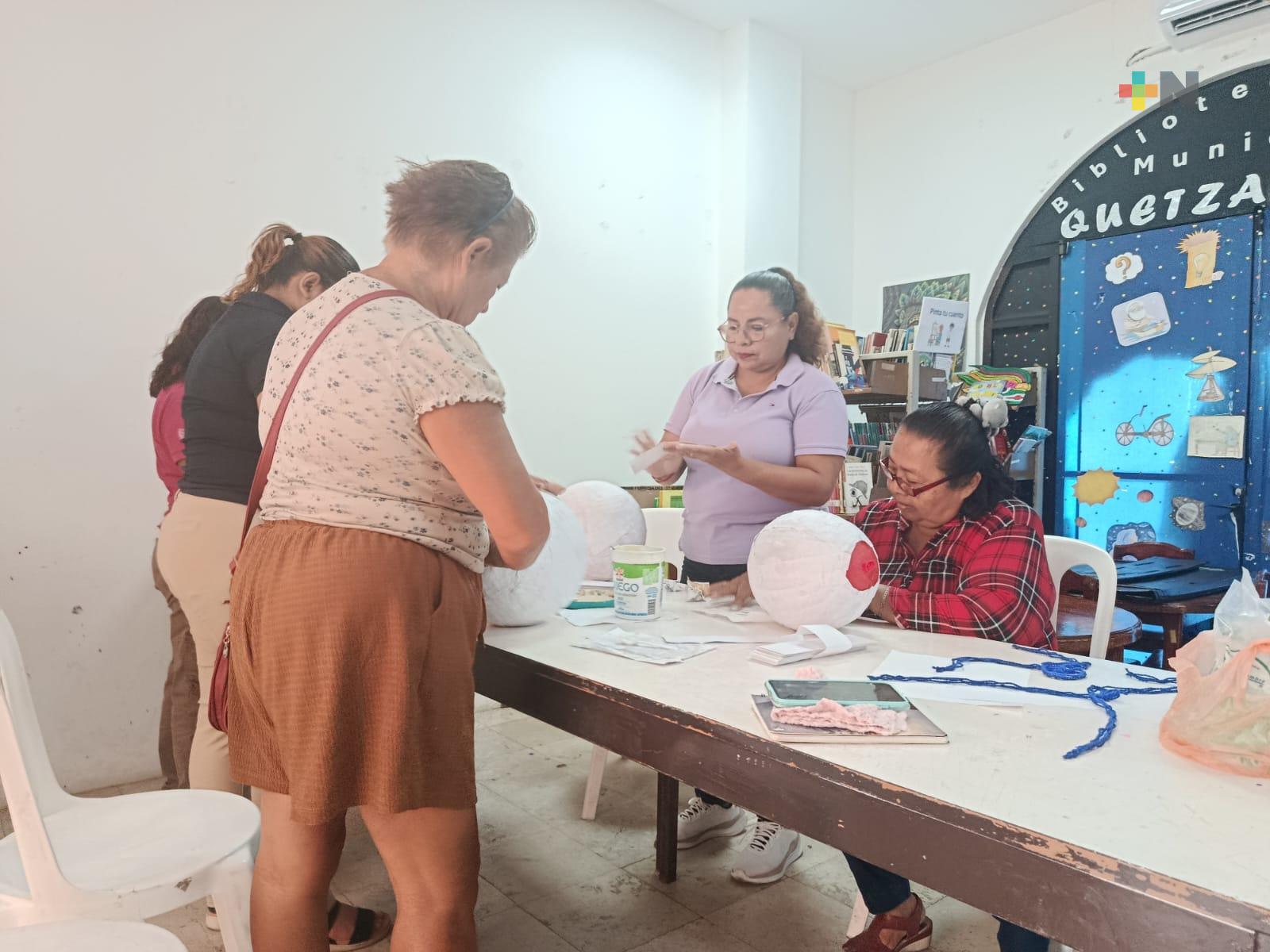 Continúan los cursos en bibliotecas de Coatzacoalcos