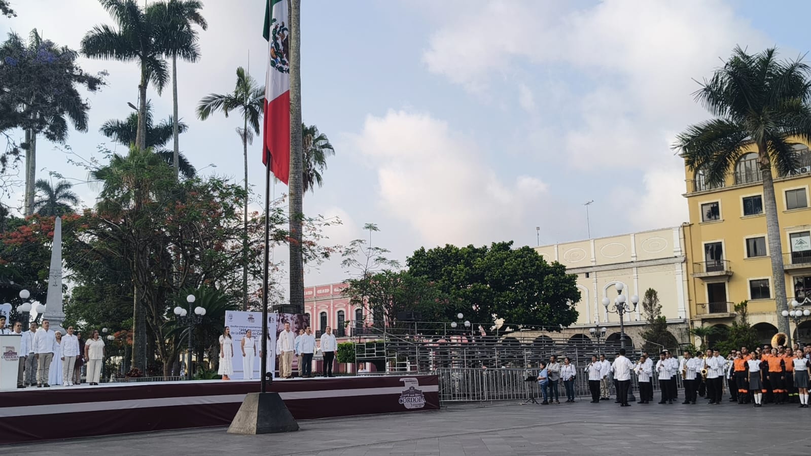 Conmemoran 205 aniversario de Defensa de la Plaza de Córdoba