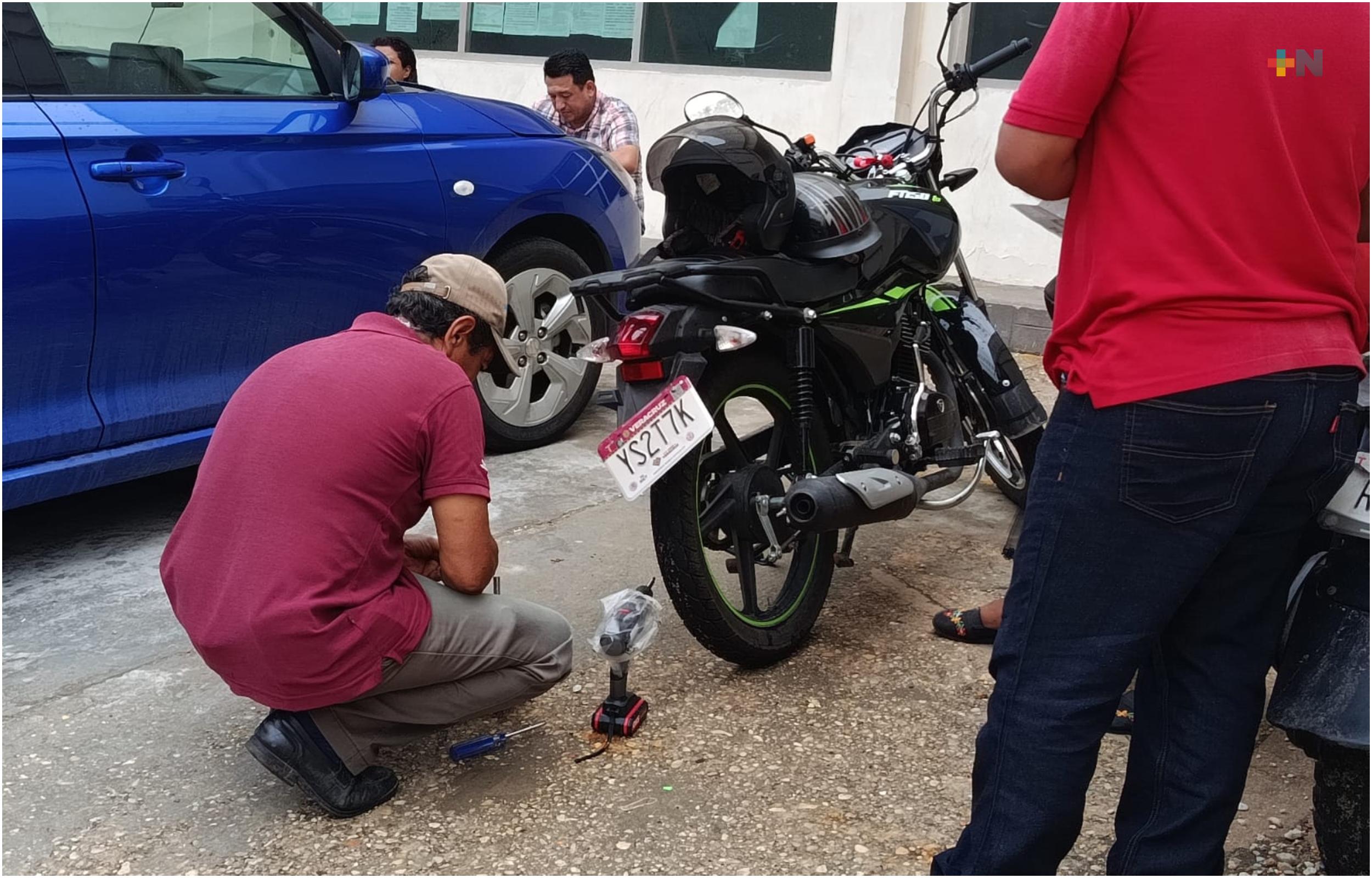 Operativo vehicular en Coatzacoalcos dejó 50 motos aseguradas