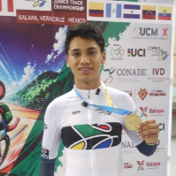 En Panamericano Junior que se realiza en velódromo de Xalapa oro para Juan Esteban Sánchez