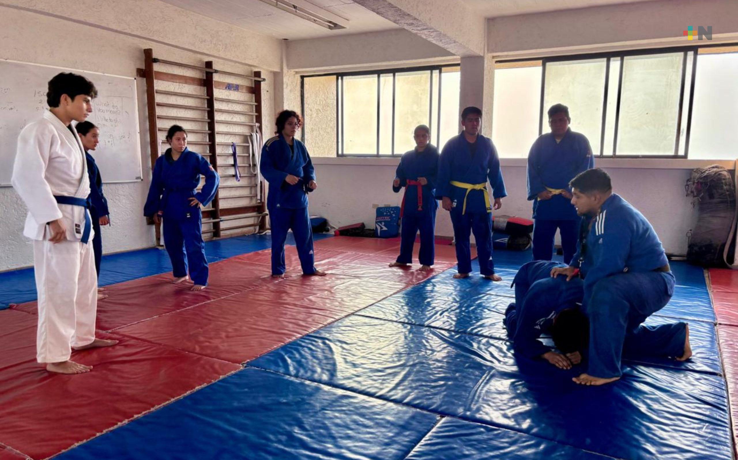 Judocas de Club Sotavento preparan competencia en Yucatán